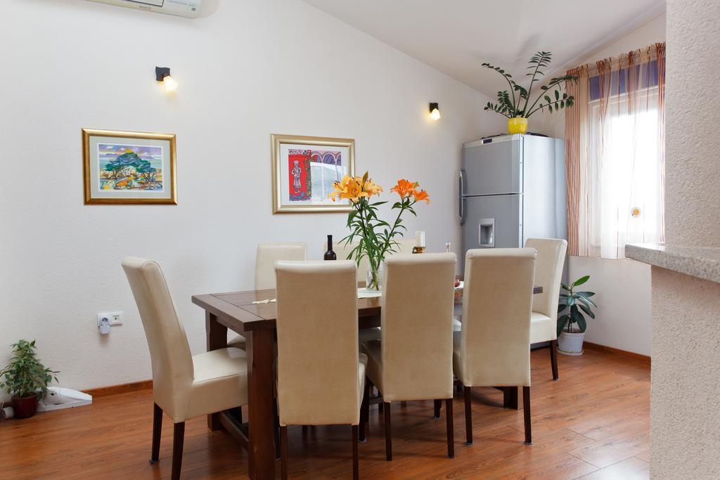 Apartment Gold Trogir Room photo